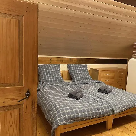 Appartement Neubergerhaus Fuer 12 Am Naturteich *