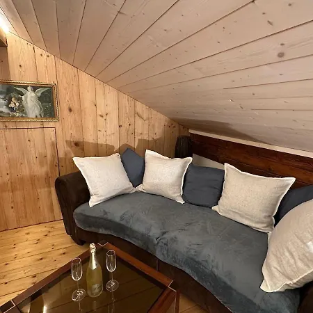 Appartement Neubergerhaus Fuer 12 Am Naturteich *