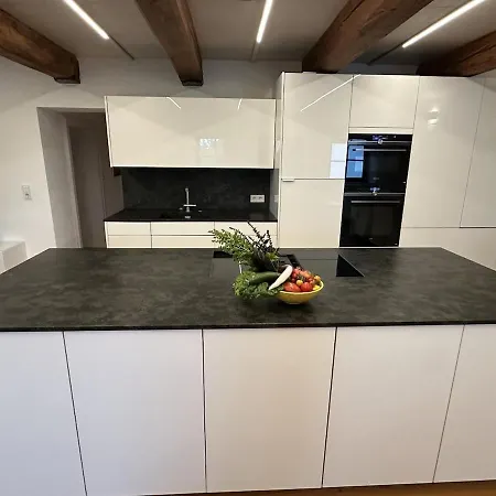 Neubergerhaus Fuer 12 Am Naturteich Appartement Niedertaufkirchen