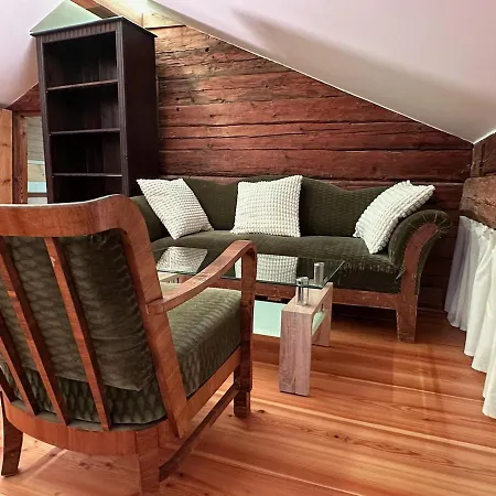 Neubergerhaus Fuer 12 Am Naturteich
